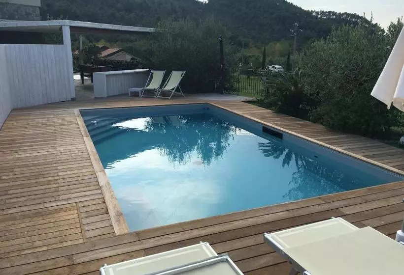 Aamiaismajoitus (B&B) Bed&Breakfast Villa Luisa