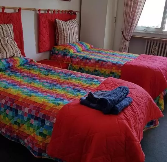تختخواب و صبحانه Guesthouse La Rocca