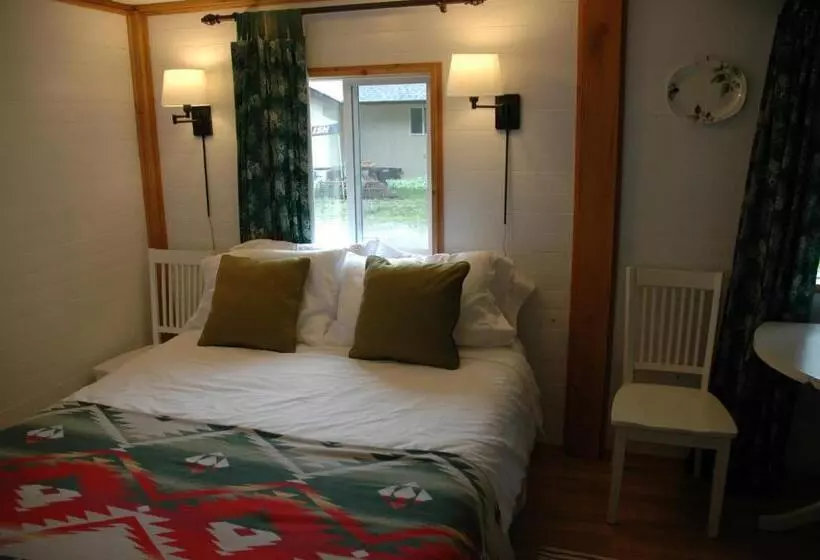 ベッドアンドブレックファースト The Rusty Antler Cabin