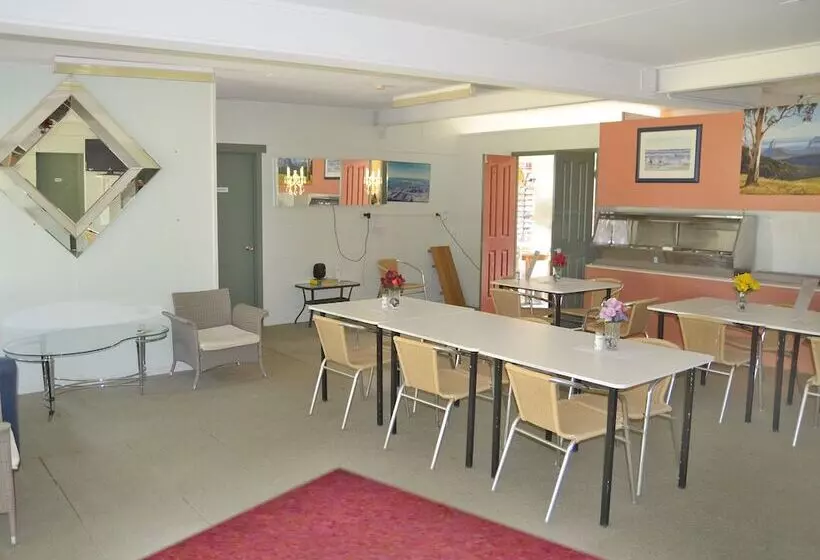 Beerwah Glasshouse Motel