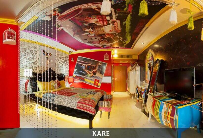 Diplomat Plaza Hotel & Resort