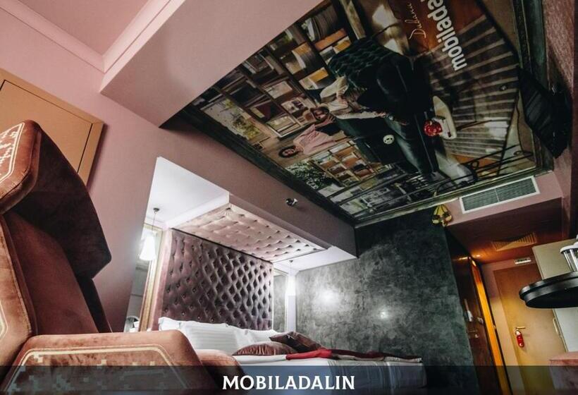 Diplomat Plaza Hotel & Resort