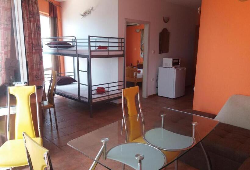 Family Hotel Casablanca Green