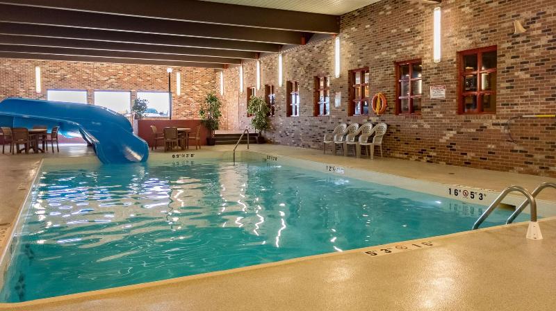 هتل Bcminns Lloydminster