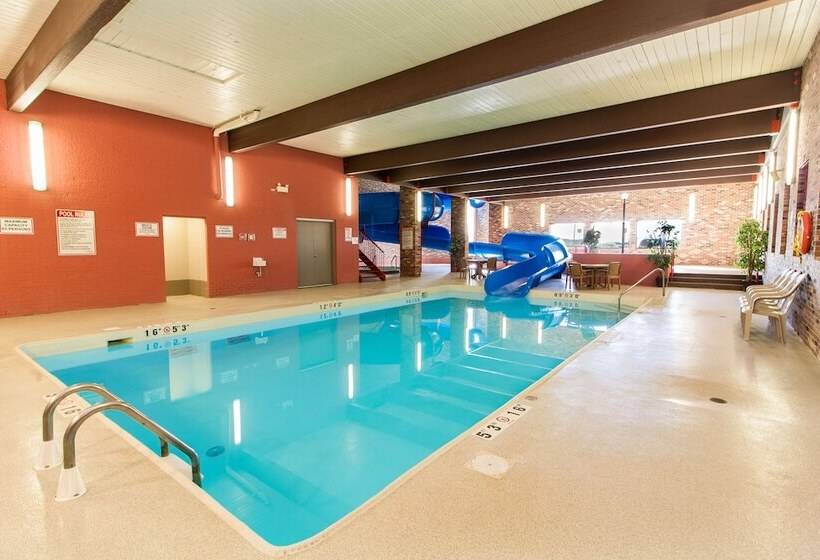 هتل Bcminns Lloydminster