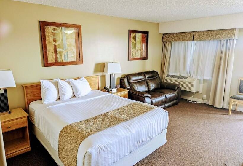 هتل Bcminns Lloydminster