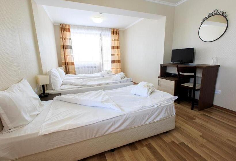 בית מלון כפרי Nikol