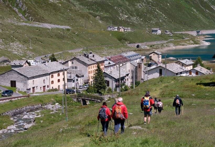 בית מלון כפרי Saligari