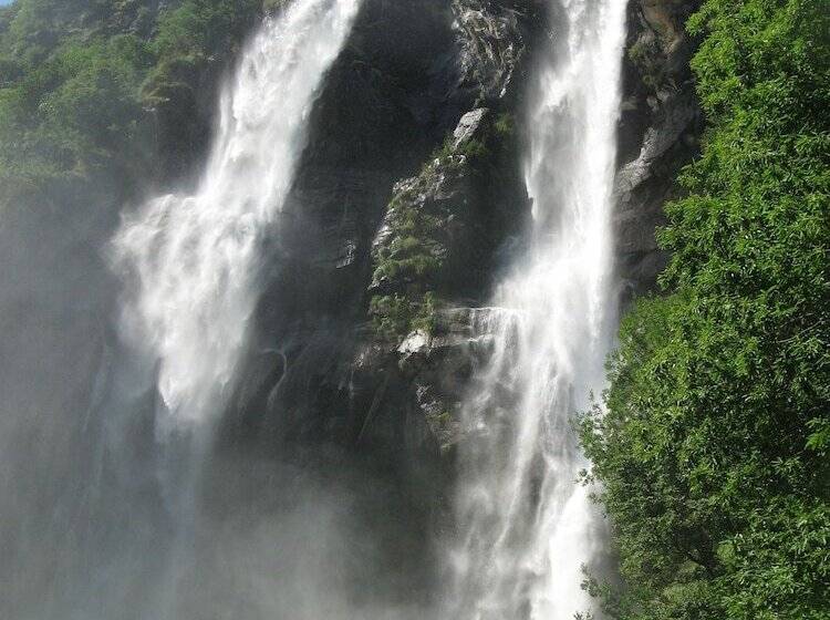 בית מלון כפרי Saligari