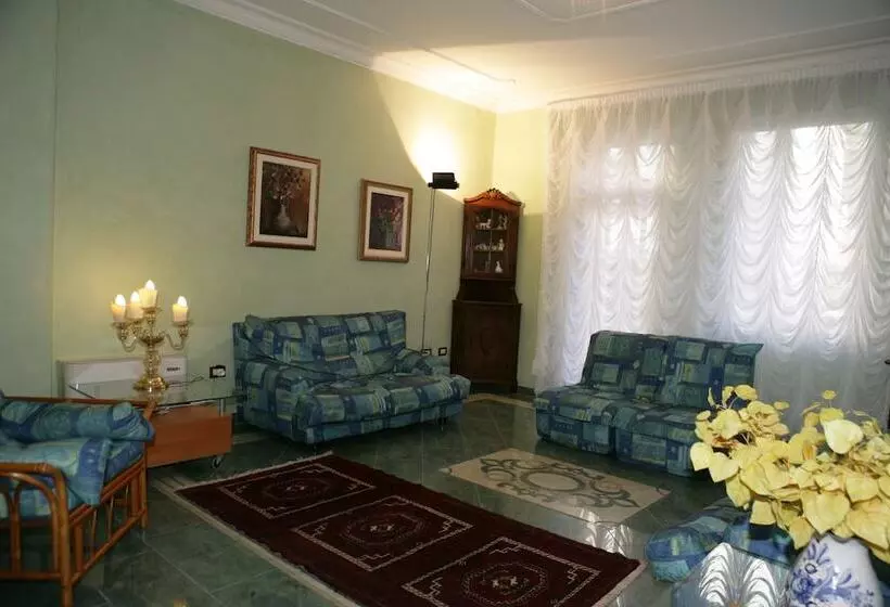هتل Villa Rosa