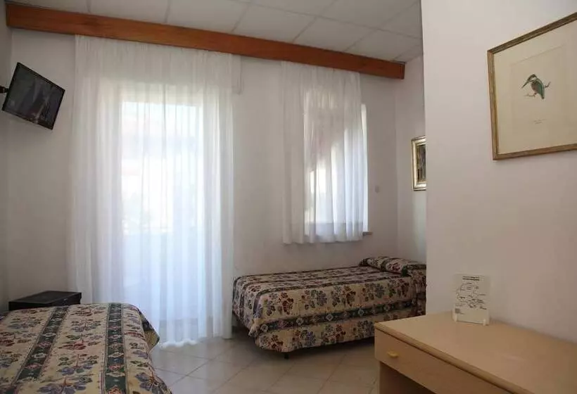 هتل Villa Rosa