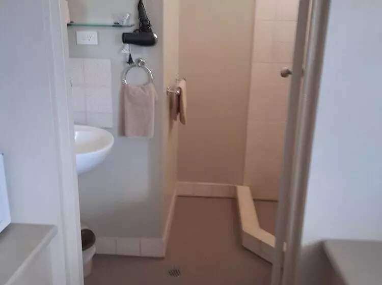 Motelli Aromet Motor Inn