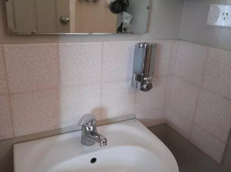 Motelli Aromet Motor Inn