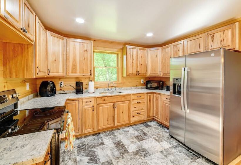 Creekside Cabin In Bainbridge W/ Wraparound Deck!