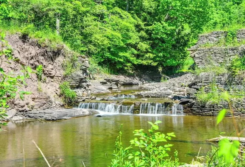 Creekside Cabin In Bainbridge W/ Wraparound Deck!
