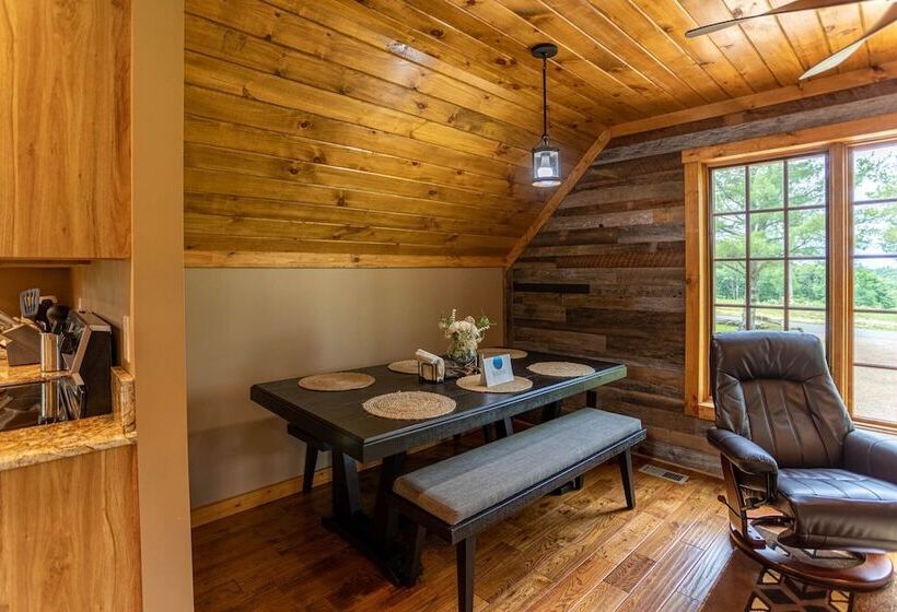 Deerview Cottage At Eagles Nest