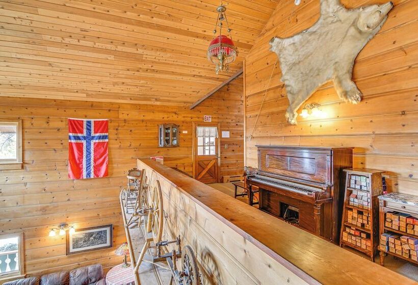 Grand Mountain Chalet W/ Hot Tub & Mountain Views