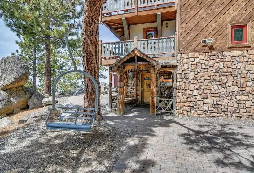 Grand Mountain Chalet W/ Hot Tub & Mountain Views