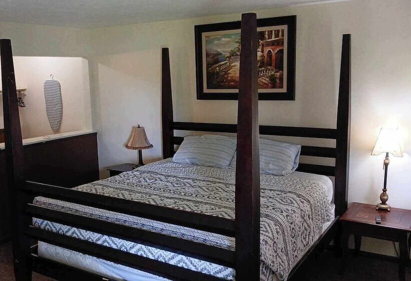 فندق Indian Creek Lodge