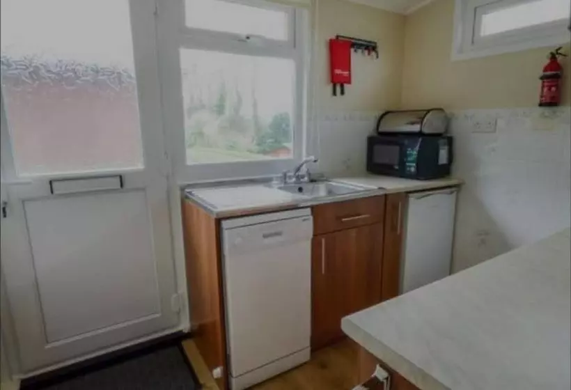 Hotelli Lovely Lodge Next To The Mansion House Llansteffan