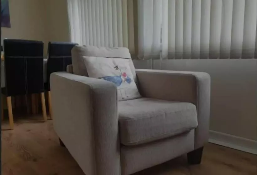 Hotelli Lovely Lodge Next To The Mansion House Llansteffan