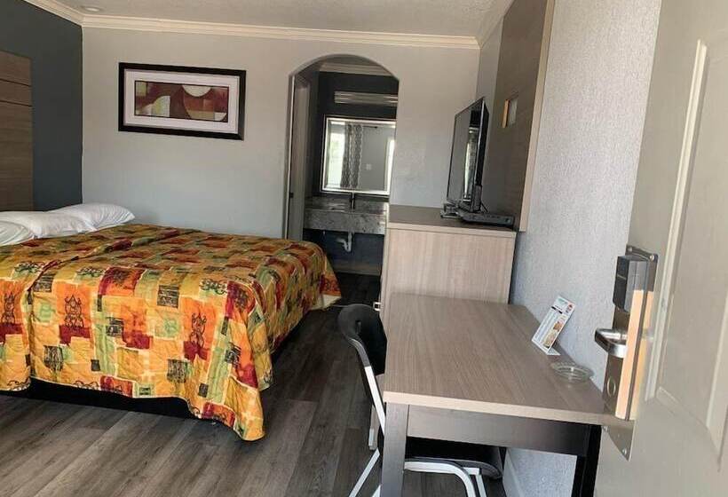 בית מלון כפרי Luxury Inn