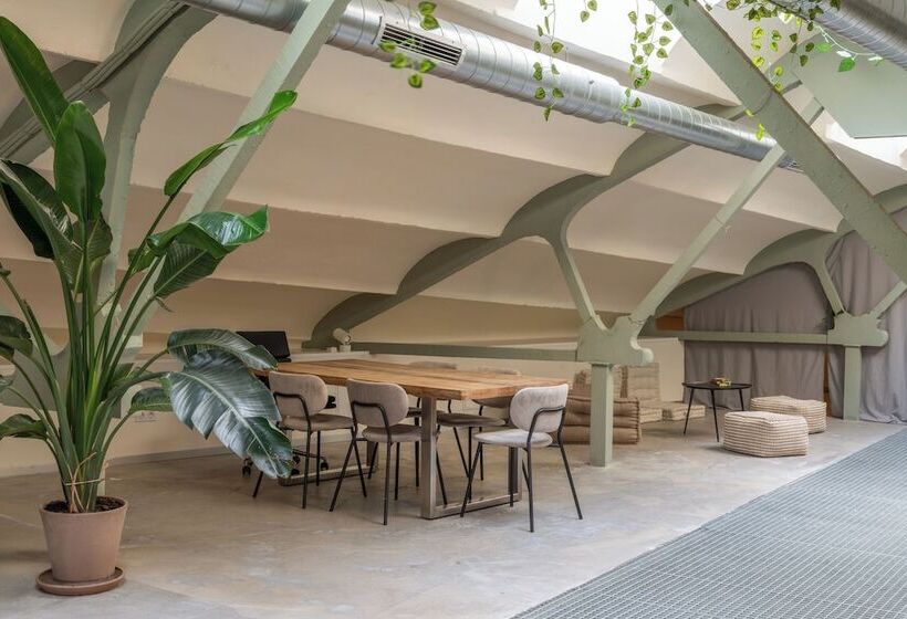 هتل Ola Living Hostal Tetuan