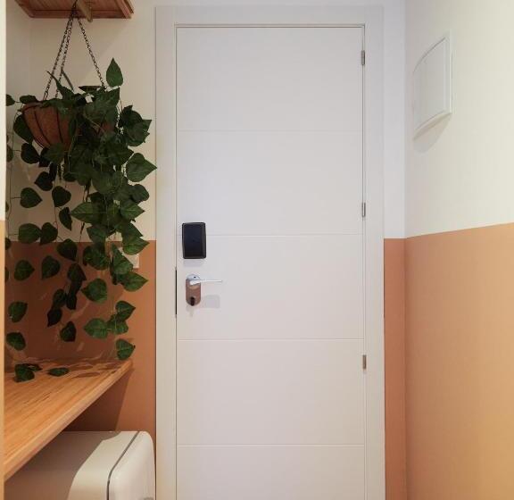 هتل Ola Living Hostal Tetuan