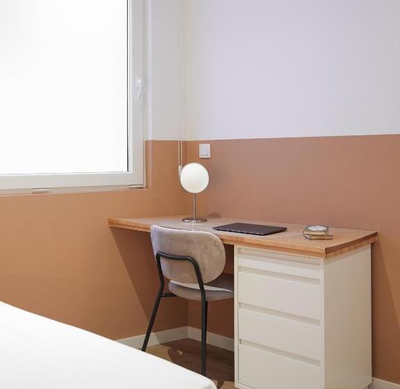 هتل Ola Living Hostal Tetuan