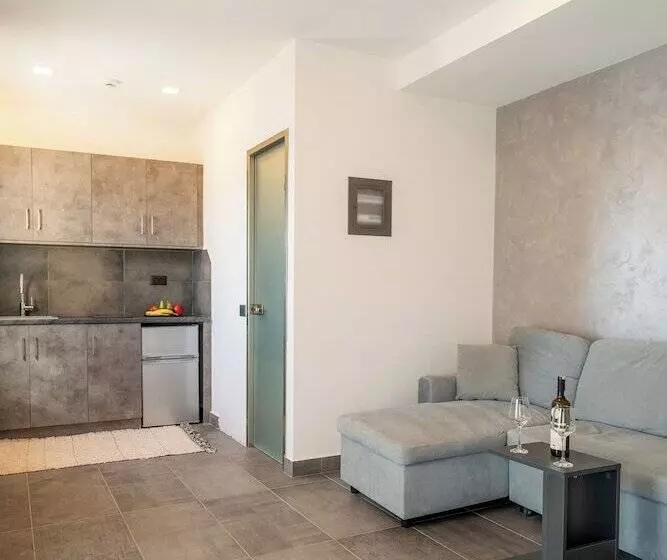 Hotelli Olive Green Studios And Apartments