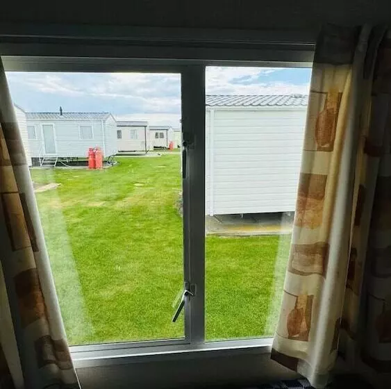 Hotelli Seaside Charm Carvan In Leys Down On Sea