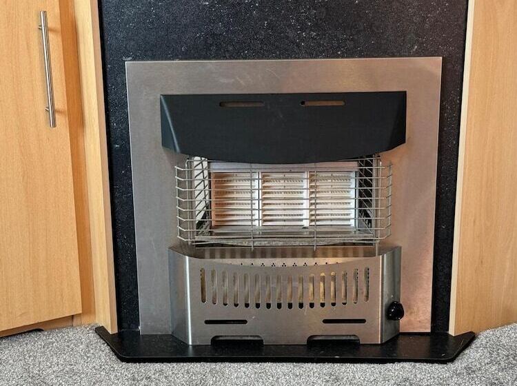 Отель Seaside Charm Carvan In Leys Down On Sea