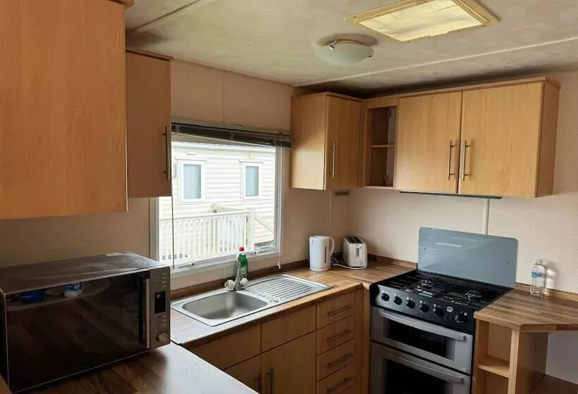 Hotelli Seaside Charm Carvan In Leys Down On Sea