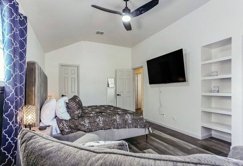 Idyllic Round Rock Home W/ Patio: 3 Mi To Kalahari