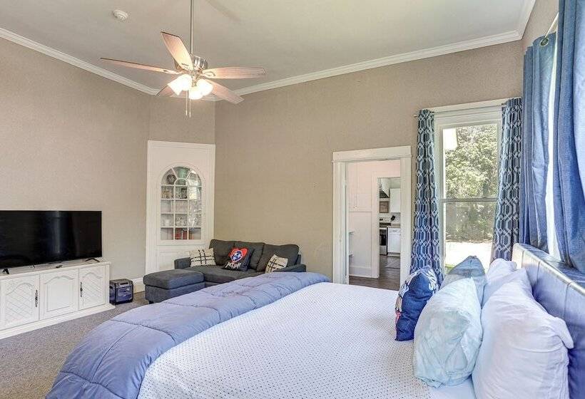 Jackson Family Home ~ 5 Mi To Downtown!