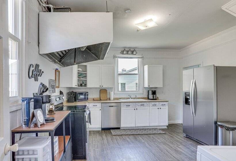 Jackson Family Home ~ 5 Mi To Downtown!