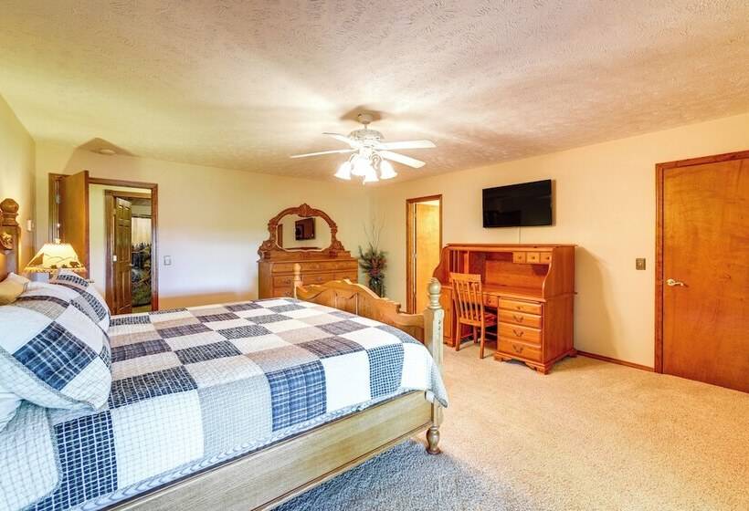 Just A Cast Away Cassville Cabin W/ Covered Deck