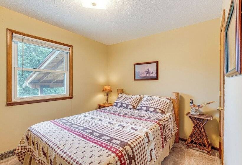 Lecompton Home W/ Private Pond & Fire Pit!