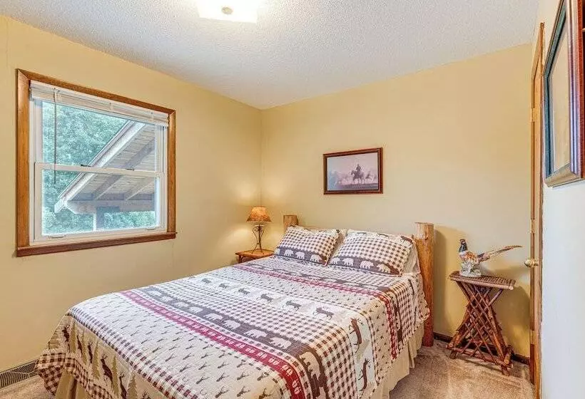 Lecompton Home W/ Private Pond & Fire Pit!