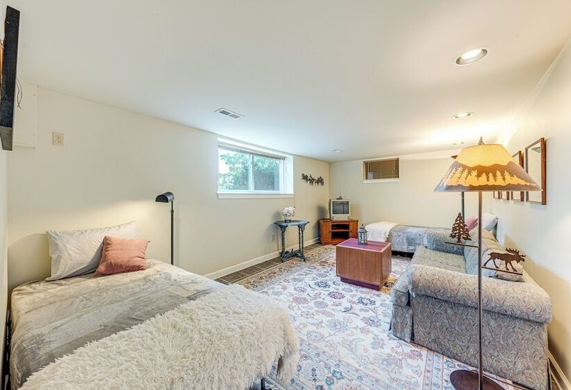 Lecompton Home W/ Private Pond & Fire Pit!