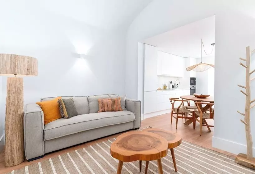 Limehome Evora Rua De Machede 61