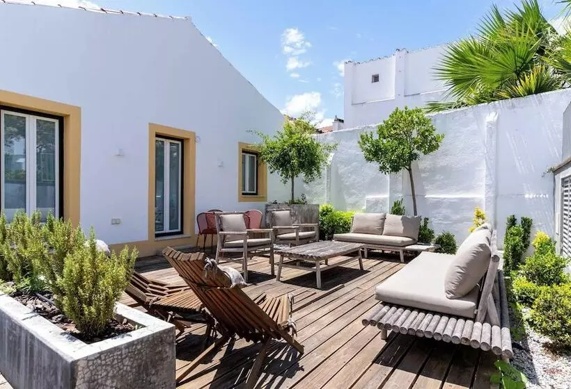 Limehome Evora Rua De Machede 61