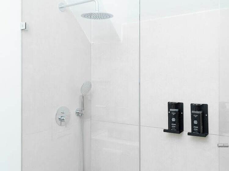 Limehome Evora Rua De Machede 61