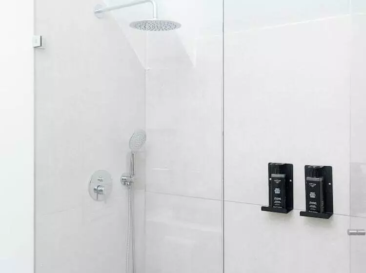 Limehome Evora Rua De Machede 61