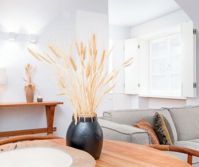 Limehome Evora Rua De Machede 61