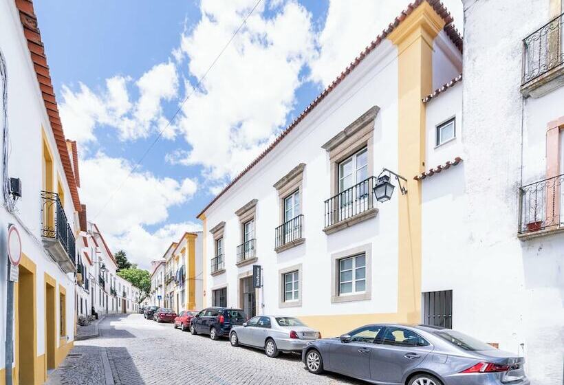 Limehome Evora Rua De Machede 61