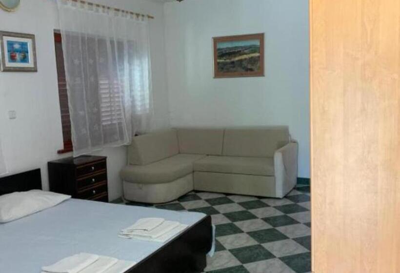 بنسيون Apartments Ata