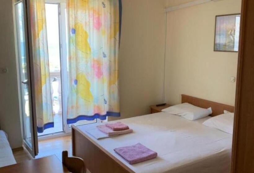 بنسيون Apartments Ata