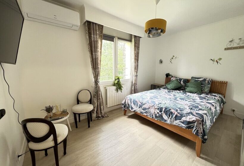 بنسيون Vallée Verte Morancez