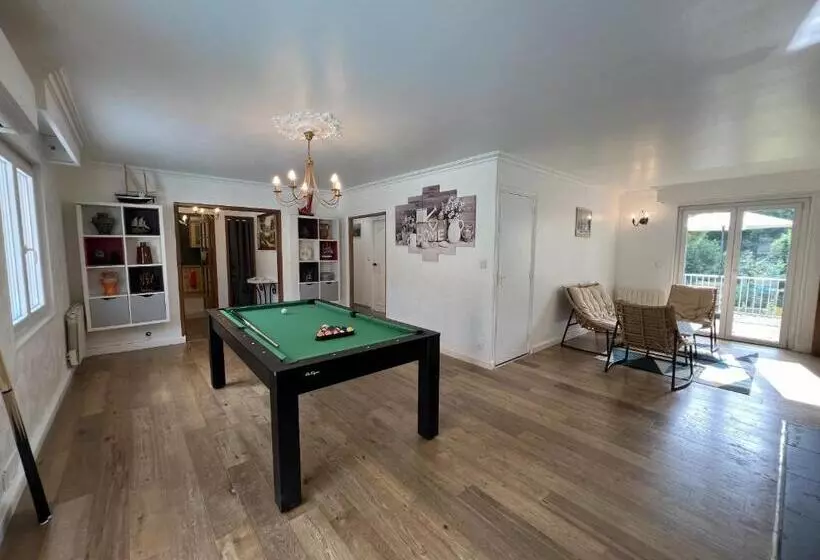 ペンション Vallée Verte Morancez